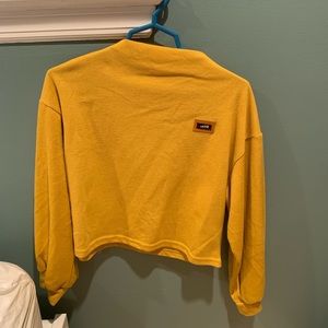 Artic yellow sweatshirt
